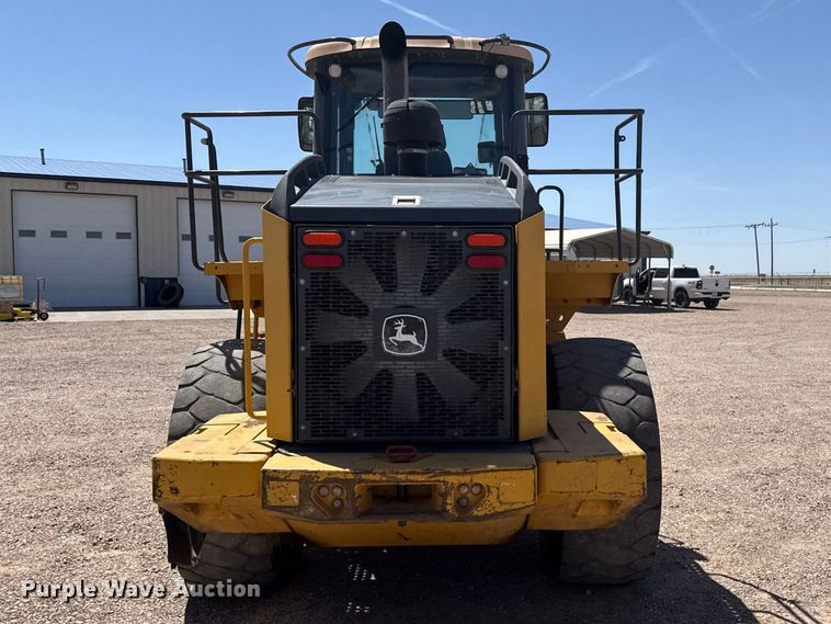 image for item FC2315 2014 John Deere 724K wheel loader