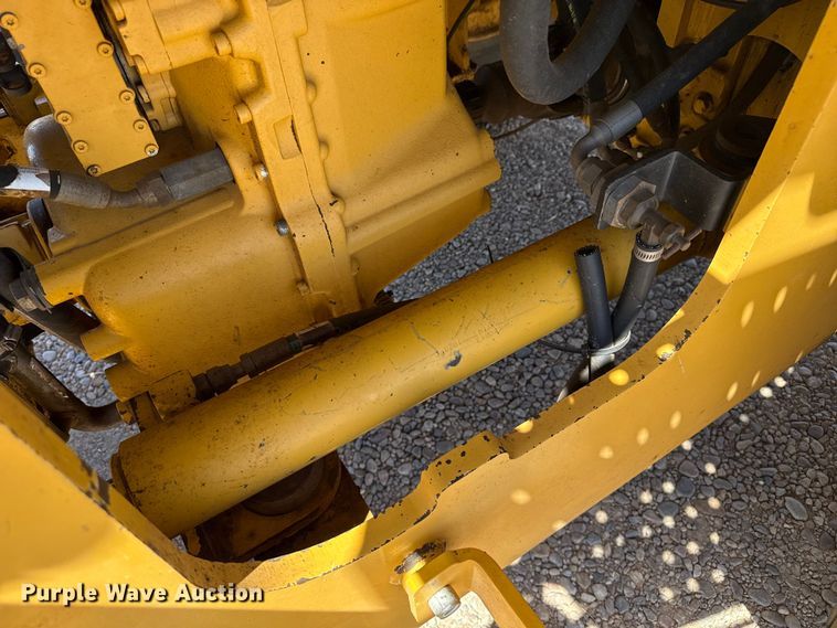 image for item FC2315 2014 John Deere 724K wheel loader