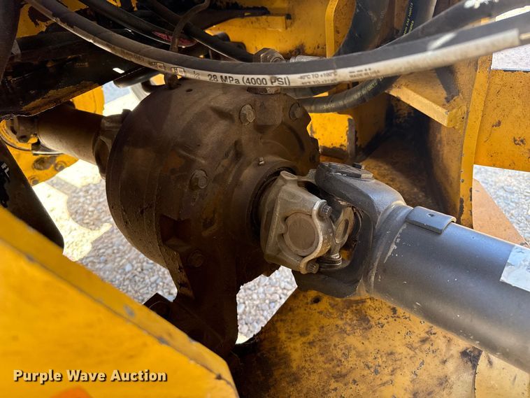 image for item FC2315 2014 John Deere 724K wheel loader