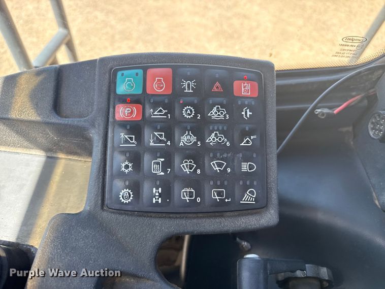 image for item FC2315 2014 John Deere 724K wheel loader