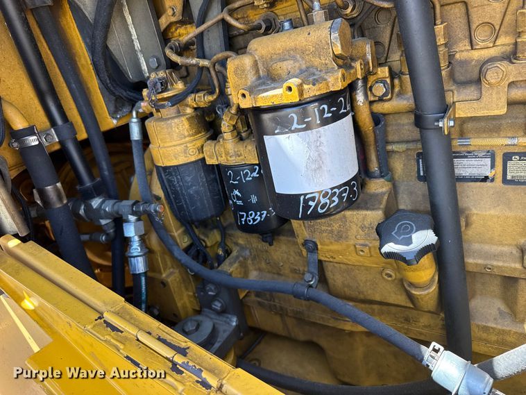 image for item FC2315 2014 John Deere 724K wheel loader