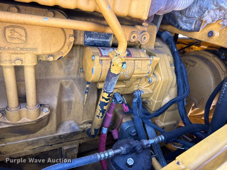 image for item FC2315 2014 John Deere 724K wheel loader