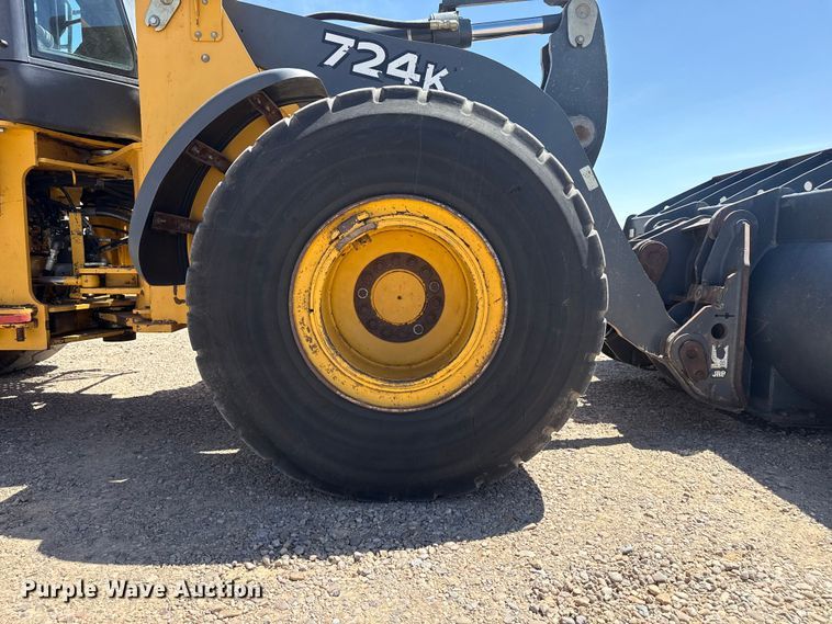image for item FC2315 2014 John Deere 724K wheel loader