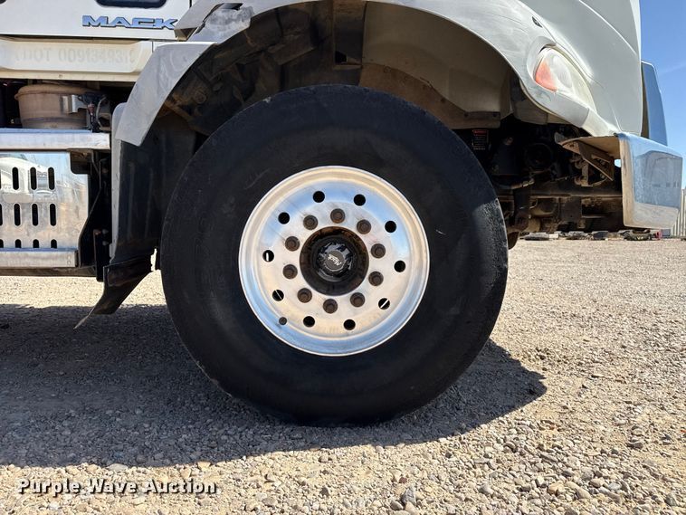 image for item FC2318 2012 Mack GU813 manure spreader truck