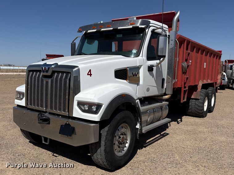 image for item FC2319 2023 Western Star 4900 manure spreader truck