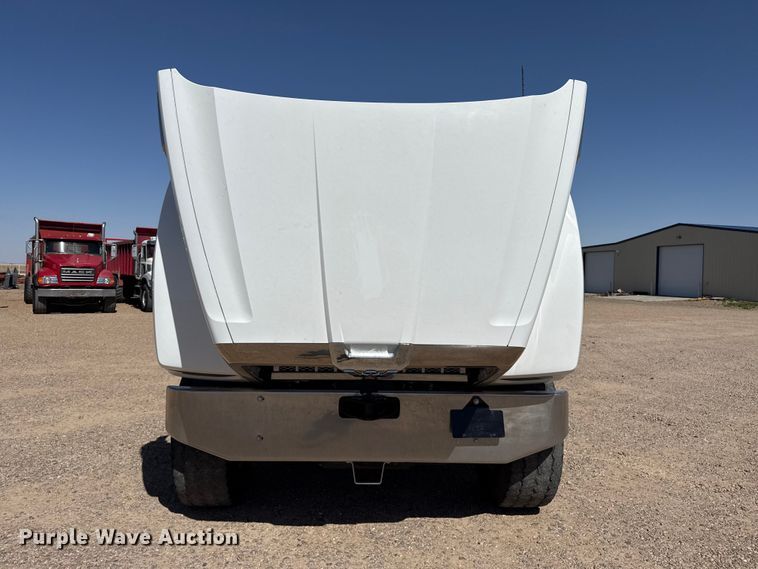 image for item FC2319 2023 Western Star 4900 manure spreader truck