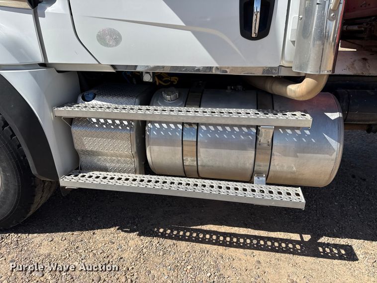 image for item FC2319 2023 Western Star 4900 manure spreader truck