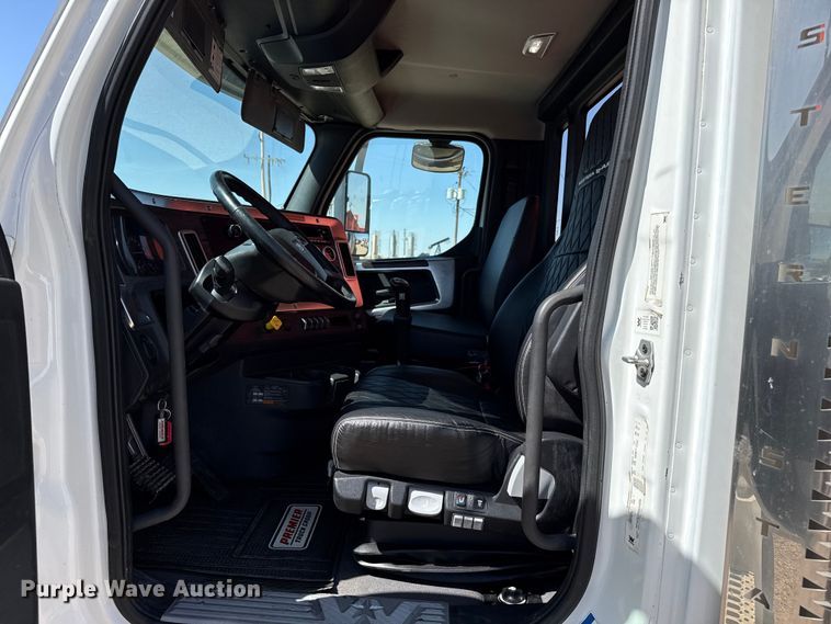 image for item FC2319 2023 Western Star 4900 manure spreader truck