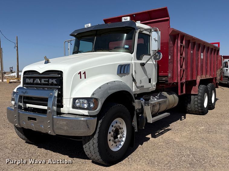 image for item FC2320 2018 Mack GU713 manure spreader truck