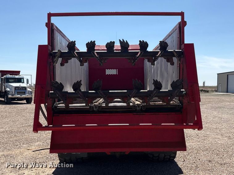 image for item FC2321 2007 Mack CV713 manure spreader truck
