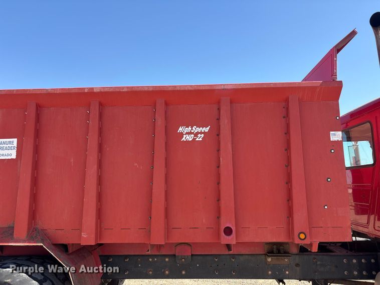 image for item FC2321 2007 Mack CV713 manure spreader truck