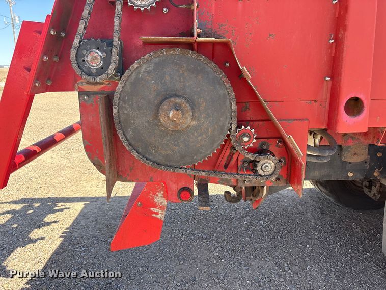 image for item FC2321 2007 Mack CV713 manure spreader truck