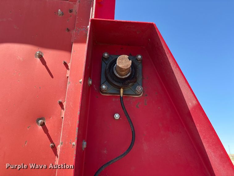 image for item FC2321 2007 Mack CV713 manure spreader truck