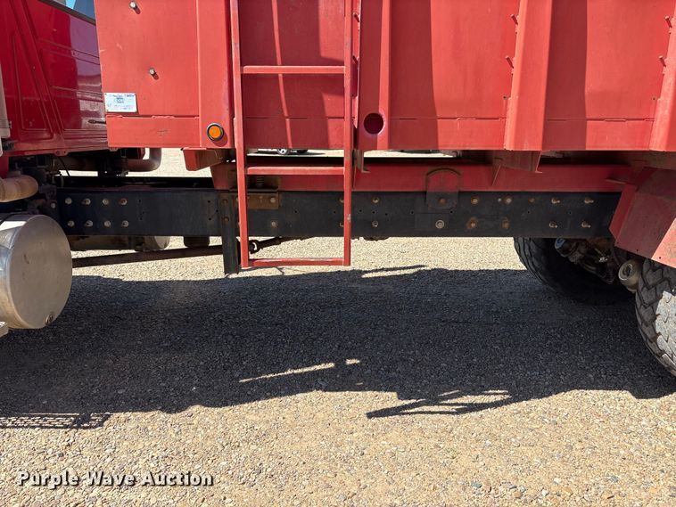 image for item FC2321 2007 Mack CV713 manure spreader truck