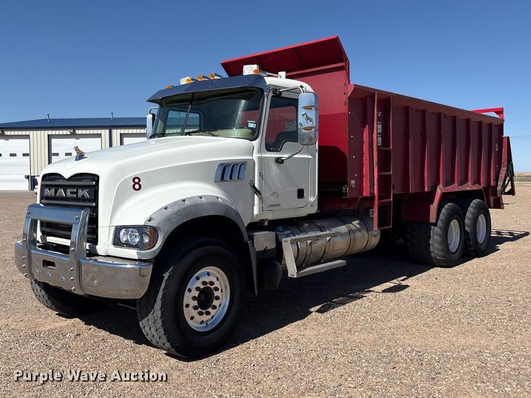 image for item FC2322 2019 Mack Granite manure spreader truck
