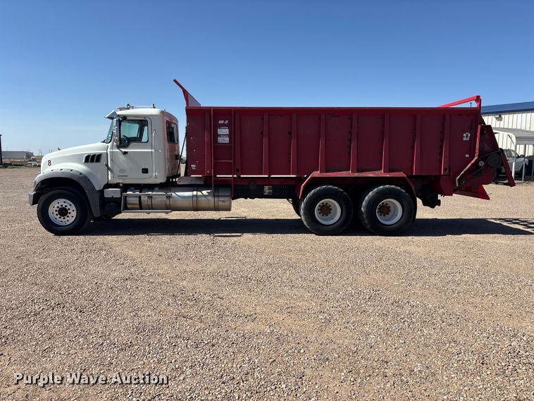 image for item FC2322 2019 Mack Granite manure spreader truck