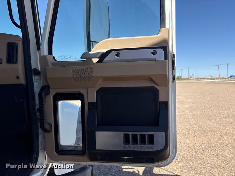 image for item FC2322 2019 Mack Granite manure spreader truck