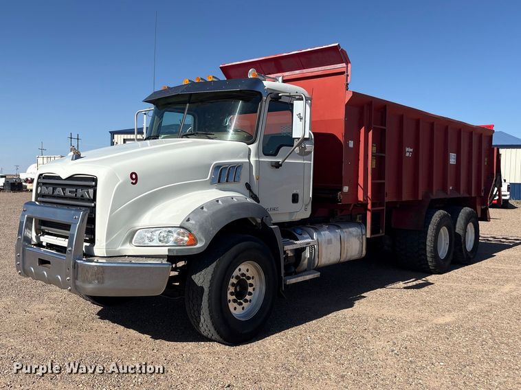 image for item FC2323 2012 Mack GU813 manure spreader truck