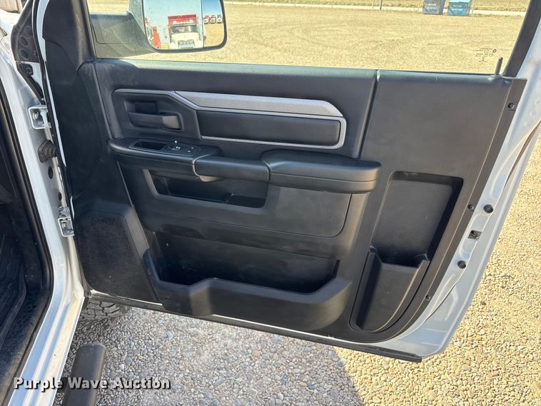 image for item FC2324 2022 Ram 2500 pickup truck