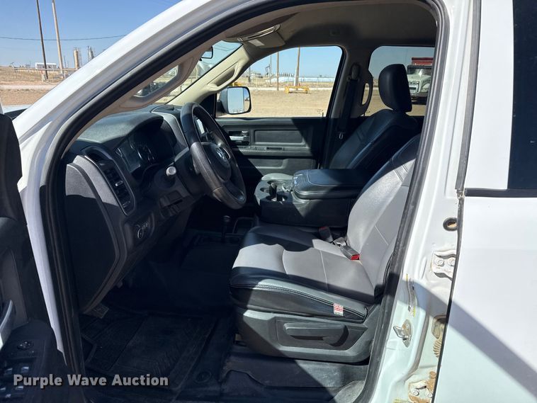 image for item FC2325 2019 RAM 2500 Ext. Cab flatbed pickup truck
