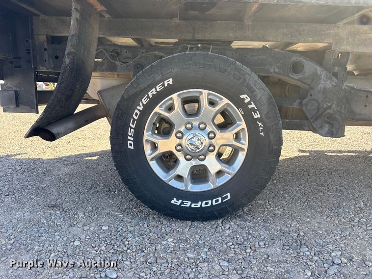 image for item FC2325 2019 RAM 2500 Ext. Cab flatbed pickup truck