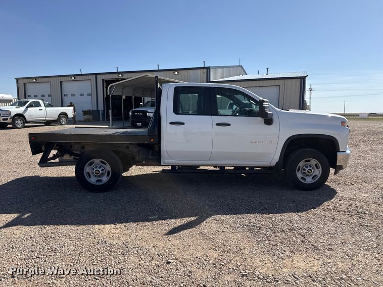 image for item FC2327 2021 Chevrolet 2500HD Ext. Cab flatbed pickup truck