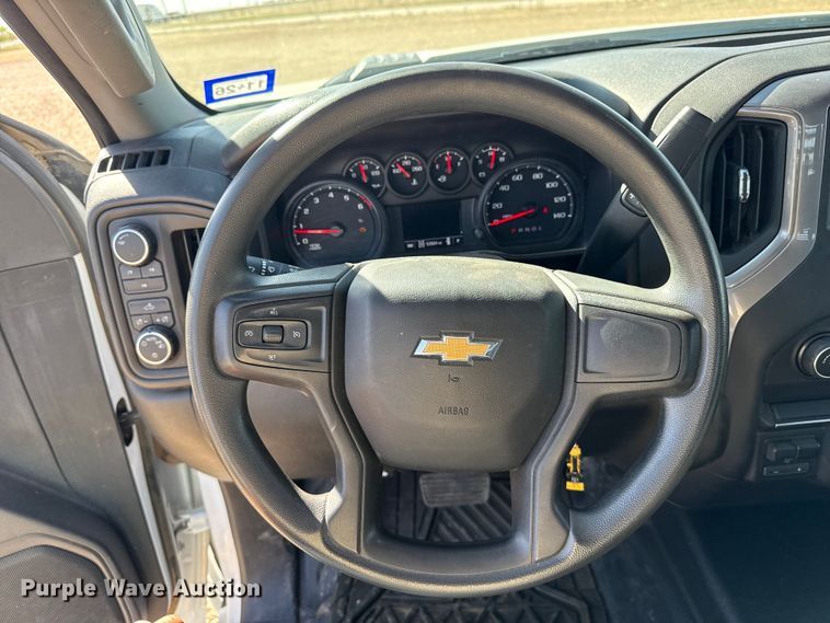 image for item FC2327 2021 Chevrolet 2500HD Ext. Cab flatbed pickup truck