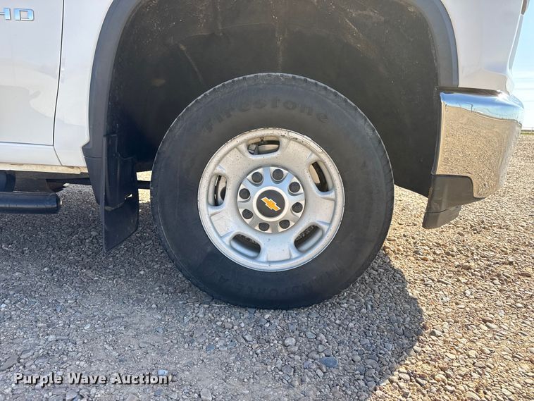 image for item FC2327 2021 Chevrolet 2500HD Ext. Cab flatbed pickup truck