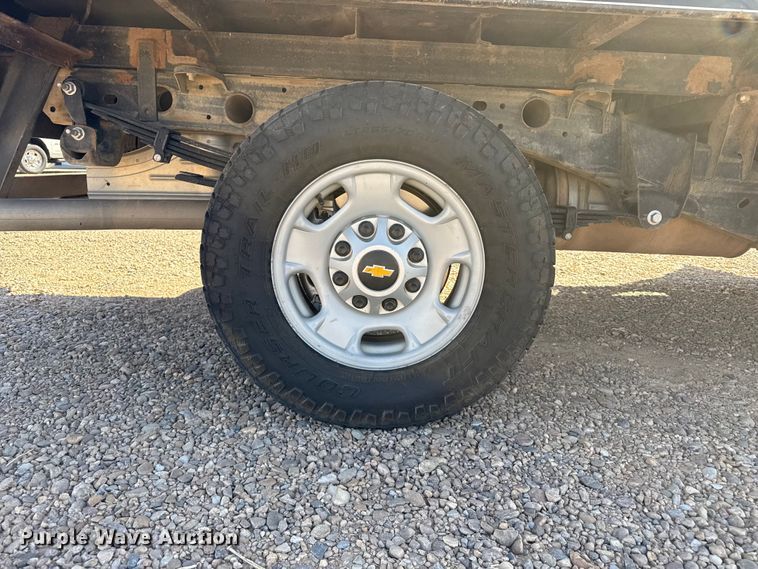 image for item FC2327 2021 Chevrolet 2500HD Ext. Cab flatbed pickup truck
