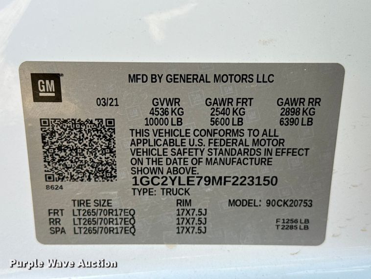 image for item FC2327 2021 Chevrolet 2500HD Ext. Cab flatbed pickup truck