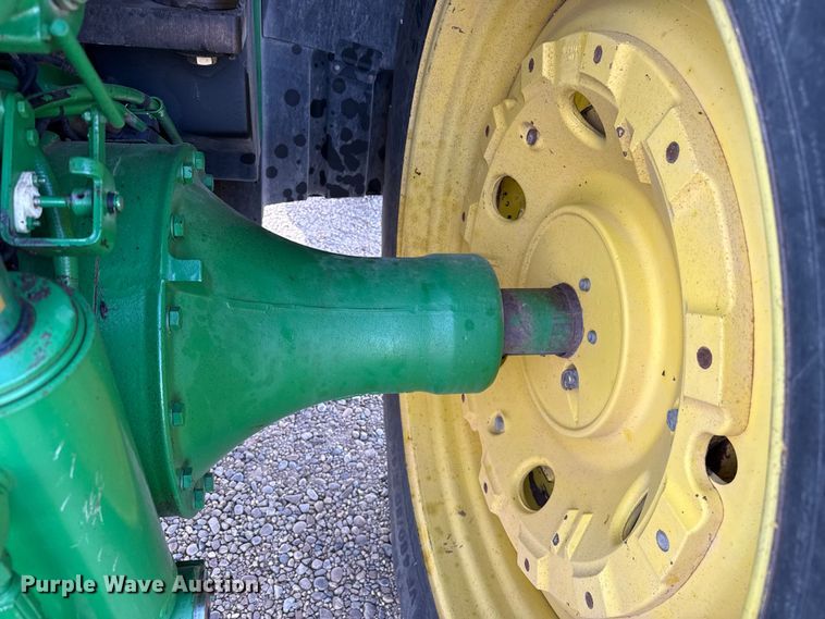 image for item FC2328 2004 John Deere 8120 MFWD tractor