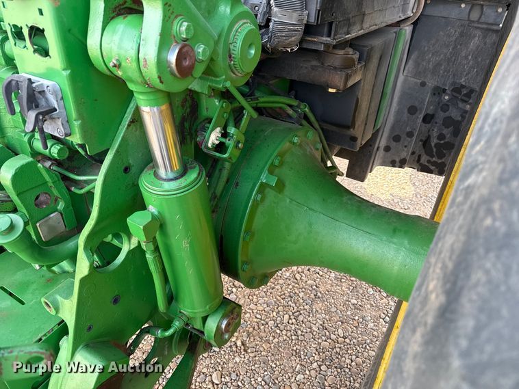 image for item FC2328 2004 John Deere 8120 MFWD tractor
