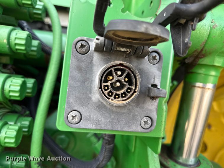 image for item FC2328 2004 John Deere 8120 MFWD tractor