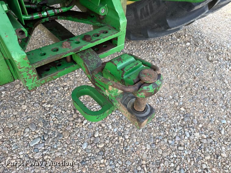 image for item FC2328 2004 John Deere 8120 MFWD tractor