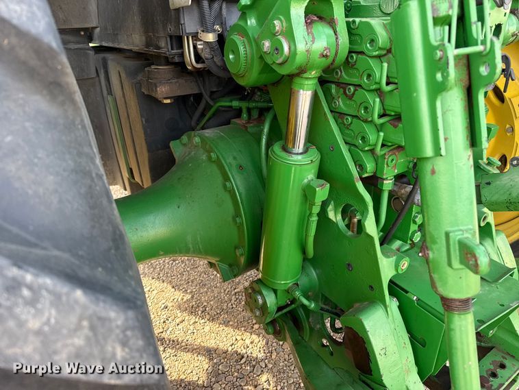 image for item FC2328 2004 John Deere 8120 MFWD tractor