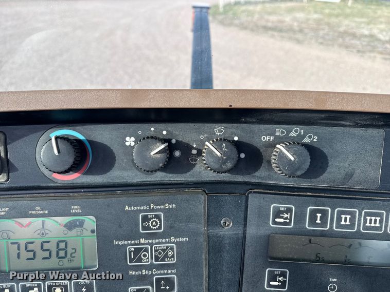 image for item FC2328 2004 John Deere 8120 MFWD tractor