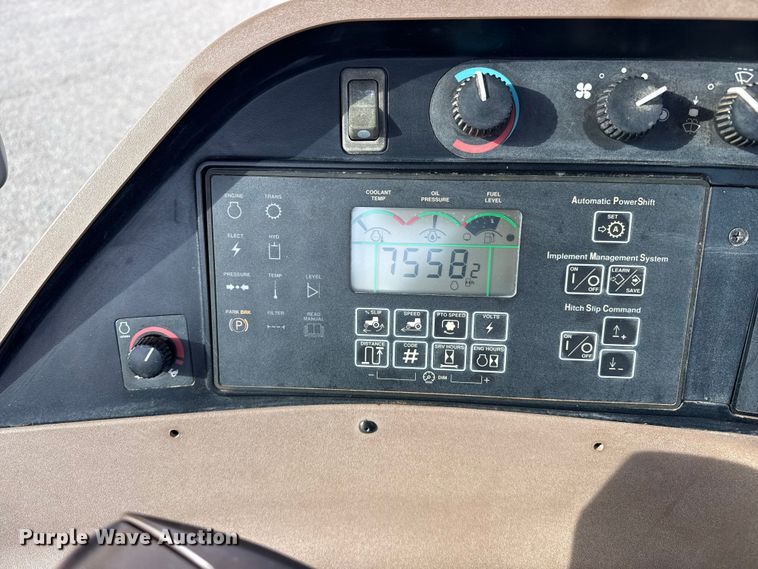 image for item FC2328 2004 John Deere 8120 MFWD tractor