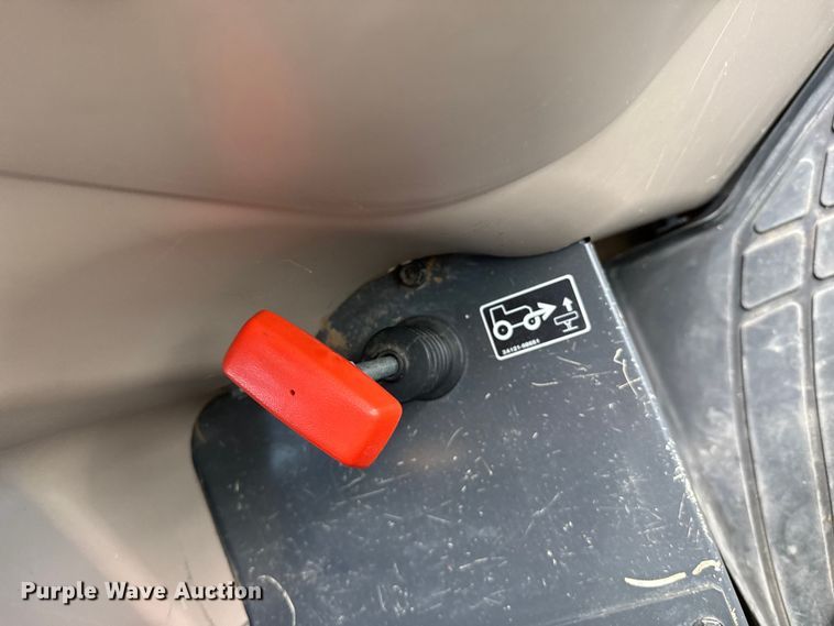 image for item FC2329 2012 Kubota M8560 MFWD tractor