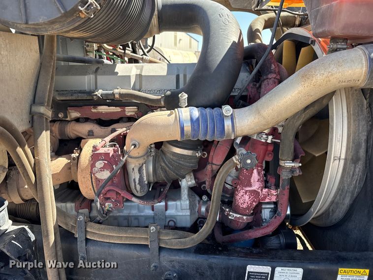 image for item FC2330 2016 Mack CHU613 semi truck