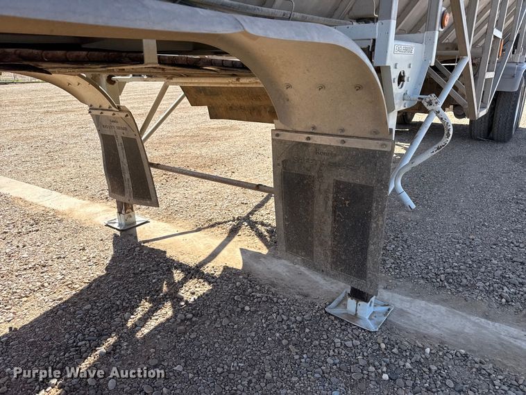 image for item FC2331 2017 Trinity Trailer Mfg Eagle Bridge live bottom trailer