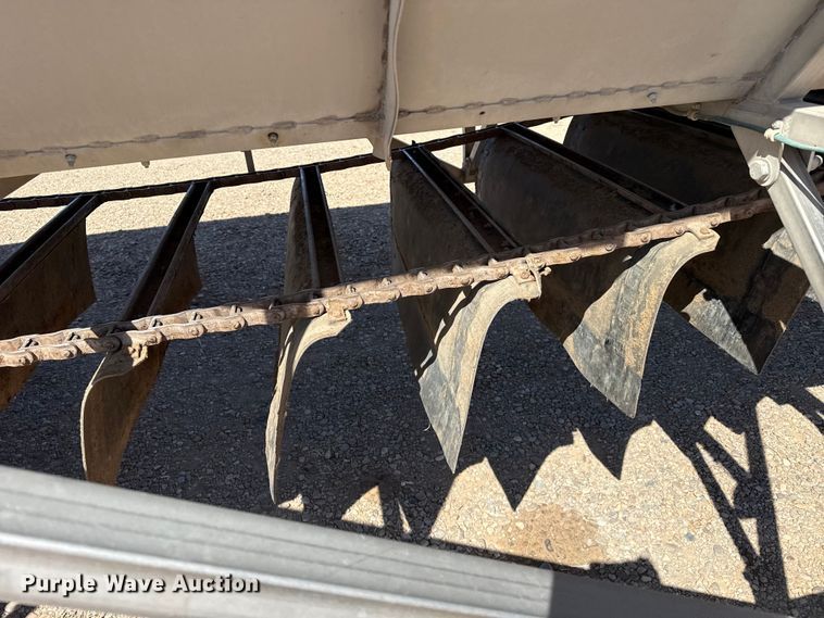 image for item FC2331 2017 Trinity Trailer Mfg Eagle Bridge live bottom trailer
