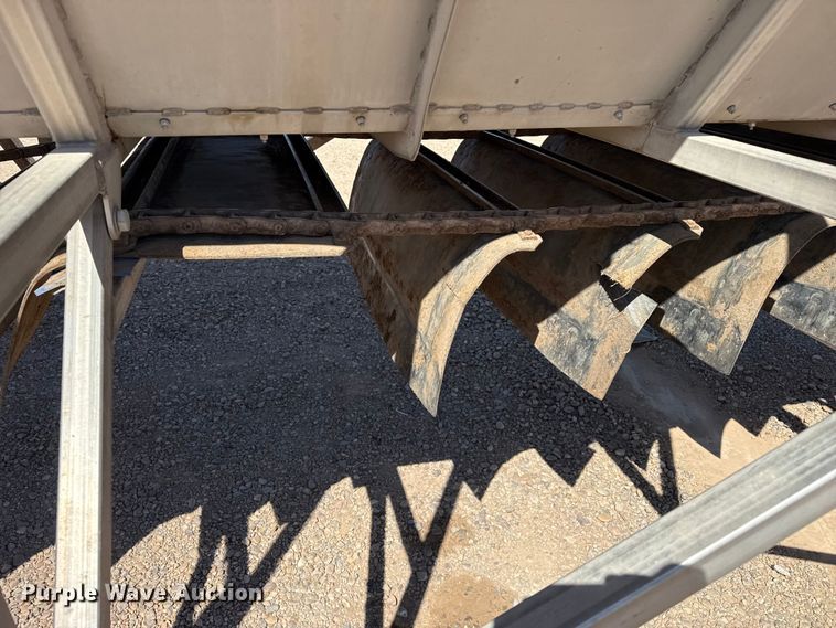 image for item FC2331 2017 Trinity Trailer Mfg Eagle Bridge live bottom trailer