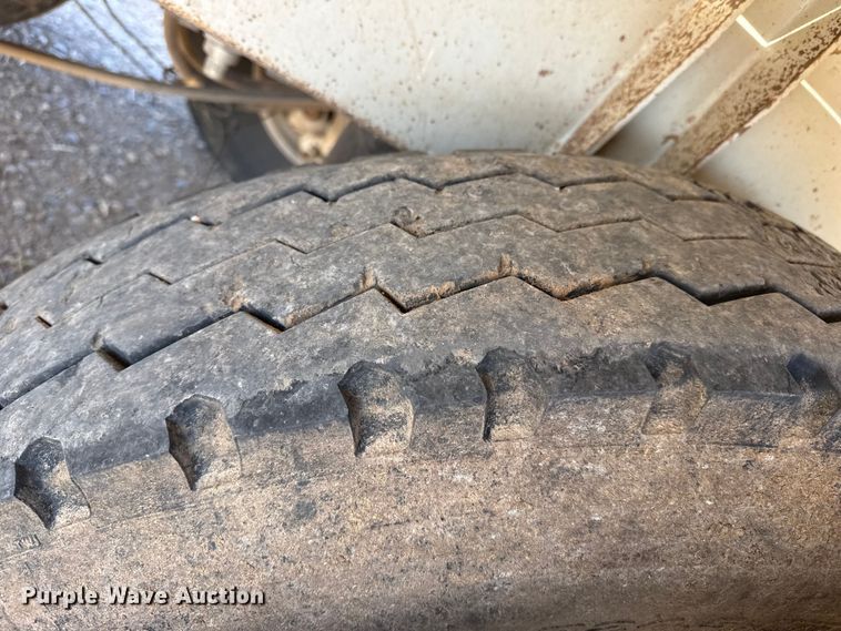 image for item FC2331 2017 Trinity Trailer Mfg Eagle Bridge live bottom trailer