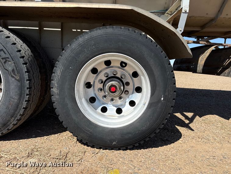 image for item FC2331 2017 Trinity Trailer Mfg Eagle Bridge live bottom trailer