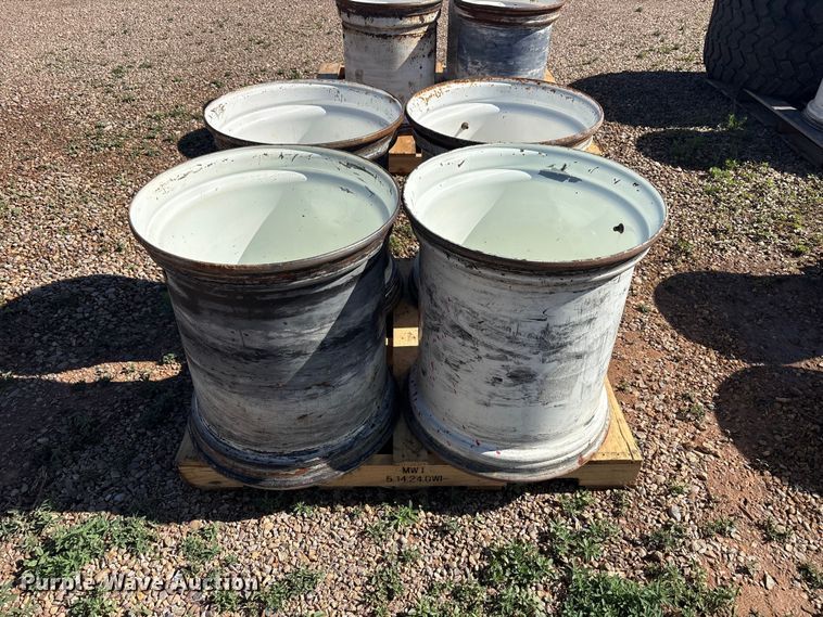 image for item FC2389 (4) 24x22.5 wheels