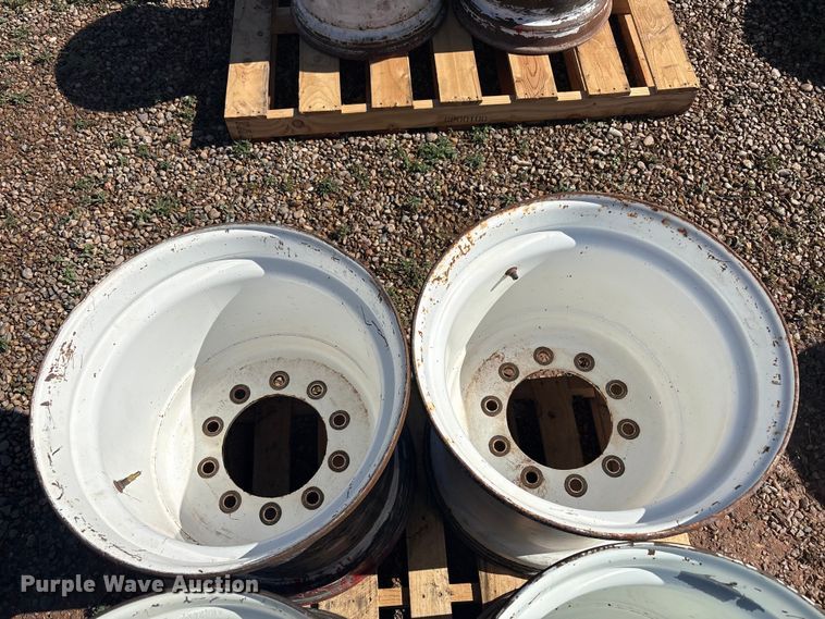 image for item FC2389 (4) 24x22.5 wheels