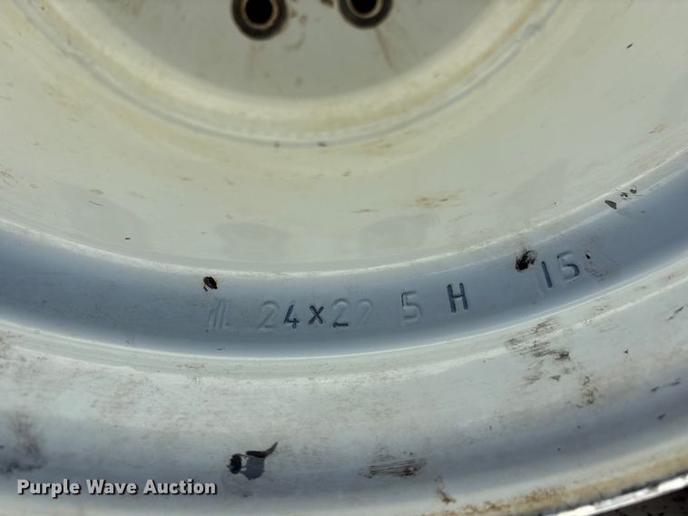 image for item FC2391 (5) 24x22.5 wheels
