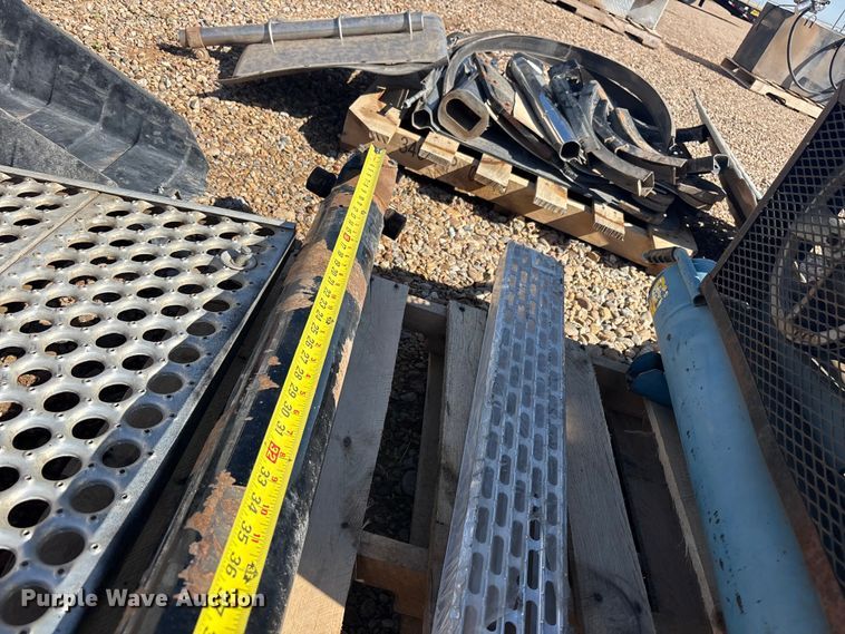 image for item FC2392 Truck parts
