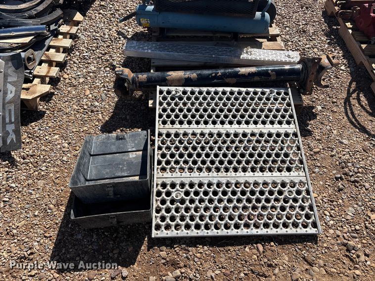 image for item FC2392 Truck parts