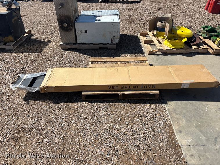 image for item FC2394 Front bumper